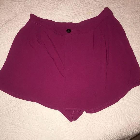 Code x Mode shorts - Picture 1 of 1